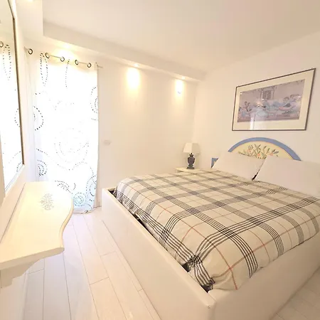 D'este Attico Con Piscina Rooftop ז'ואן-לה-פינס